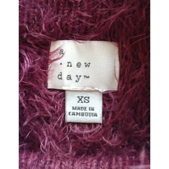 A New Day Sweater Womens XS Merlot Long Sleeve Eyelash Shaggy High Low Hem - Picture 5 of 9
